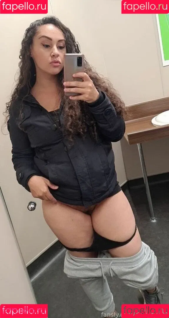 pretty mixedmama / prettymixedmama / xprettyx20 Onlyfans Photo Gallery 