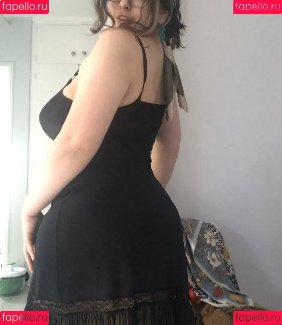 Rosaline Magdalene / marleymagdalene / rose_gallene / rosegallene Onlyfans Photo Gallery 