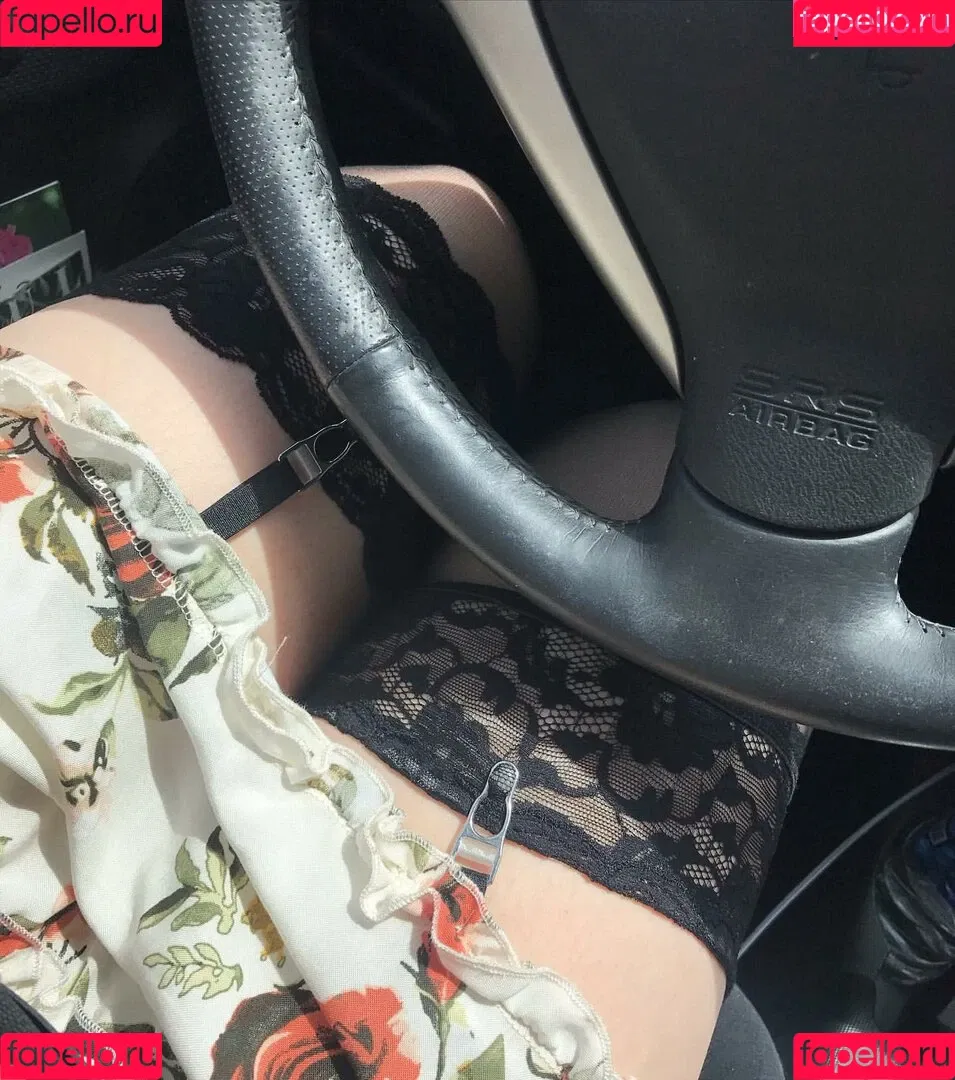 Rosaline Magdalene / marleymagdalene / rose_gallene / rosegallene Onlyfans Photo Gallery 