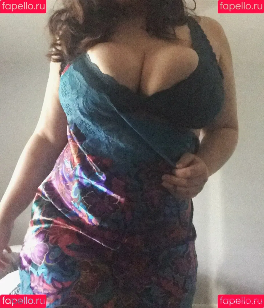 Rosaline Magdalene / marleymagdalene / rose_gallene / rosegallene Onlyfans Photo Gallery 