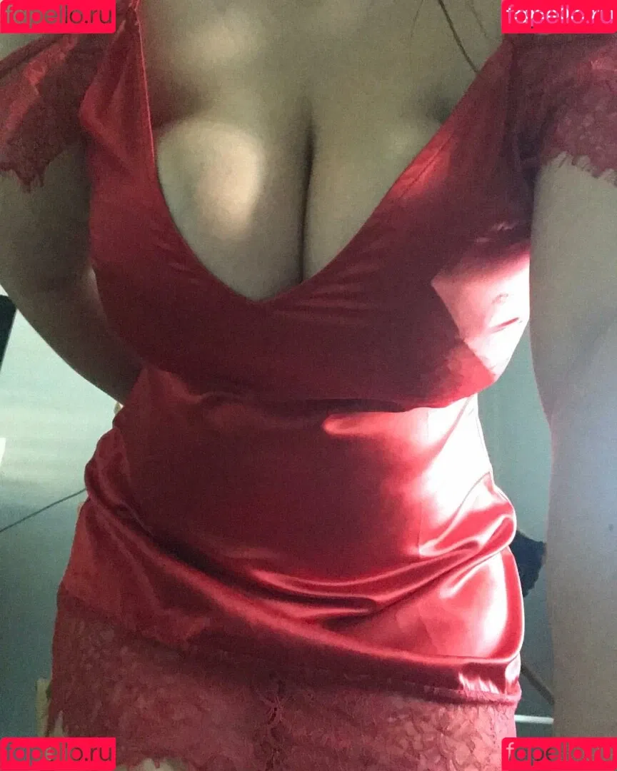 Rosaline Magdalene / marleymagdalene / rose_gallene / rosegallene Onlyfans Photo Gallery 