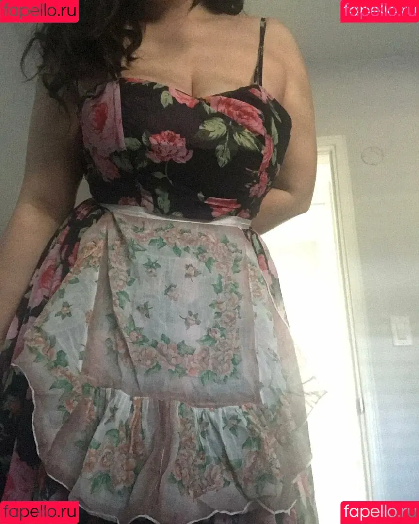 Rosaline Magdalene / marleymagdalene / rose_gallene / rosegallene Onlyfans Photo Gallery 