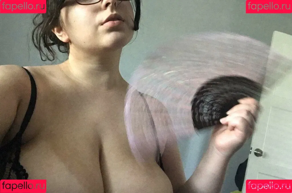 Rosaline Magdalene / marleymagdalene / rose_gallene / rosegallene Onlyfans Photo Gallery 