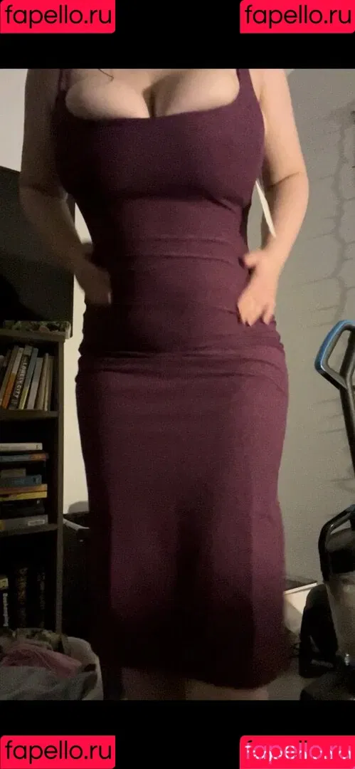 Rosaline Magdalene / marleymagdalene / rose_gallene / rosegallene Onlyfans Photo Gallery 