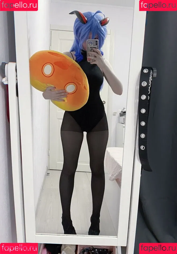 Alice Marshmellow / Araivun Onlyfans Photo Gallery 