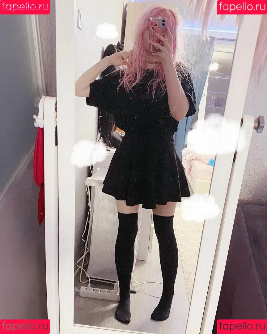 Alice Marshmellow / Araivun Onlyfans Photo Gallery 