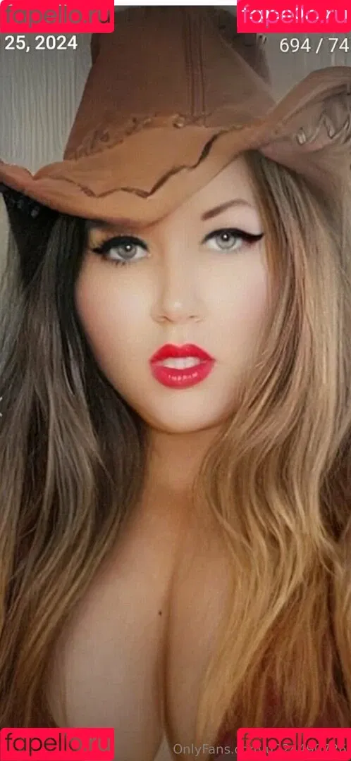 thebackpackingblondie / u224490726 Onlyfans Photo Gallery 