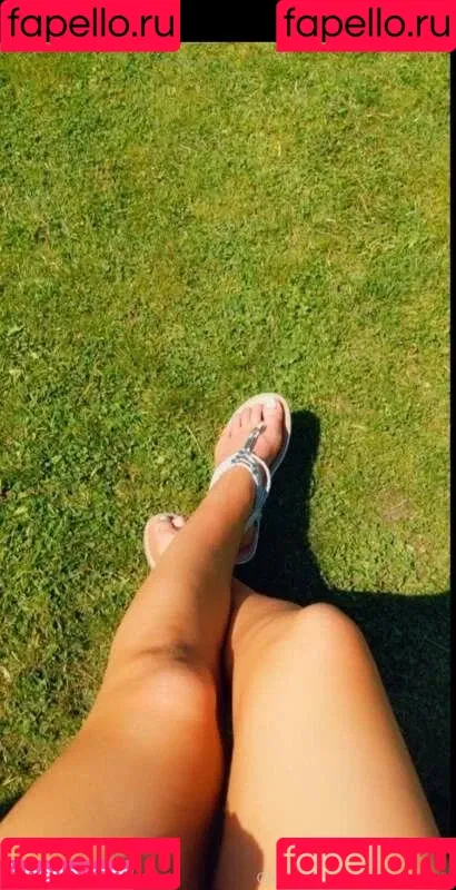 Littlemissconnie / https: / littlemiss.connie / littlemissconniee Onlyfans Photo Gallery 