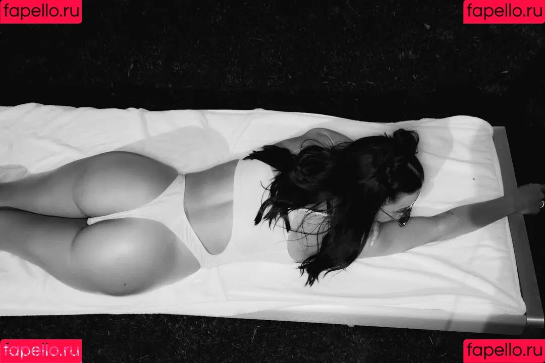 Lexi Belle / OMGitsLexi Onlyfans Photo Gallery 