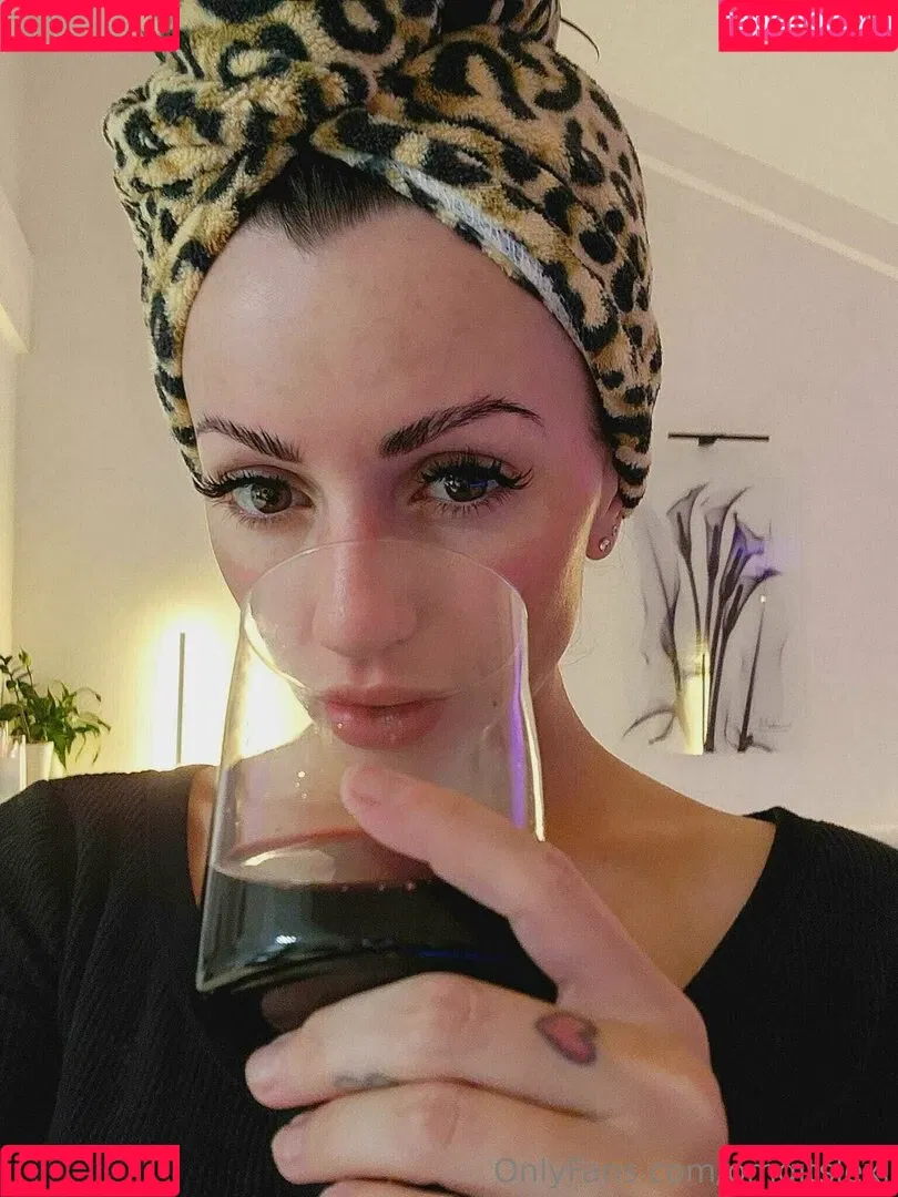 Lexi Belle / OMGitsLexi Onlyfans Photo Gallery 