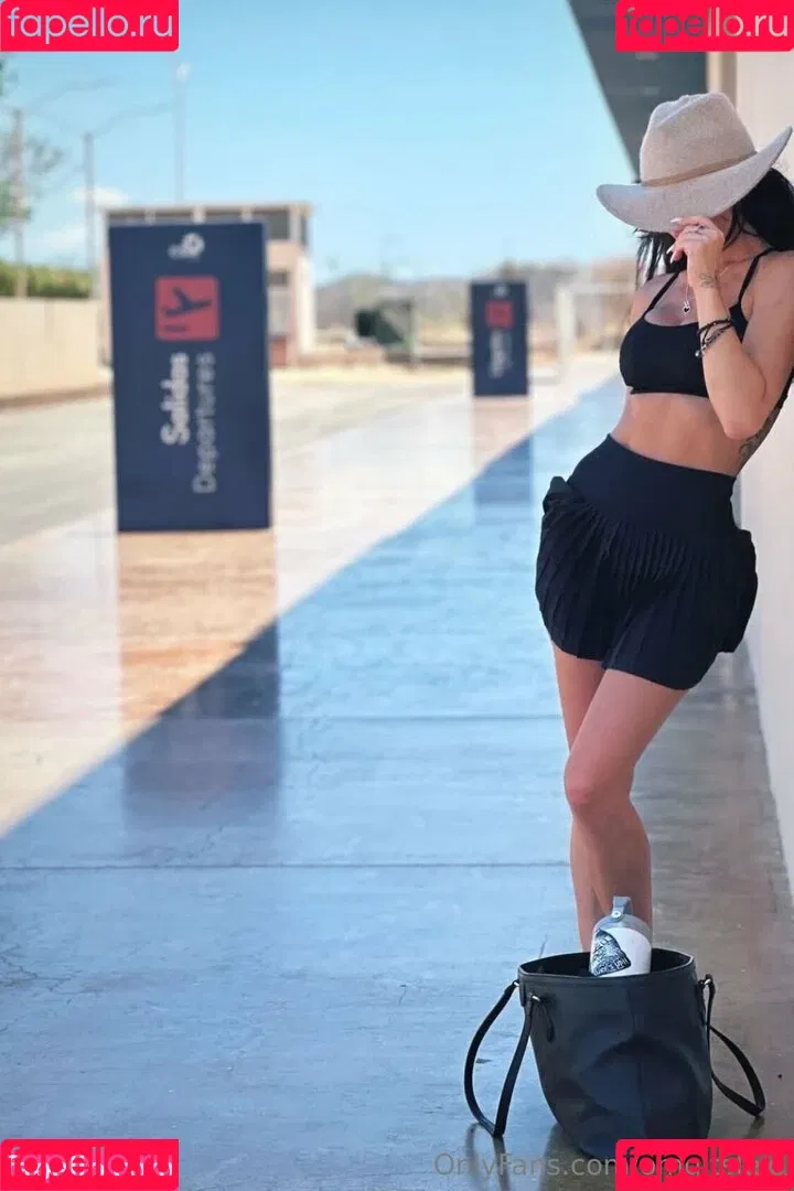 Lexi Belle / OMGitsLexi Onlyfans Photo Gallery 