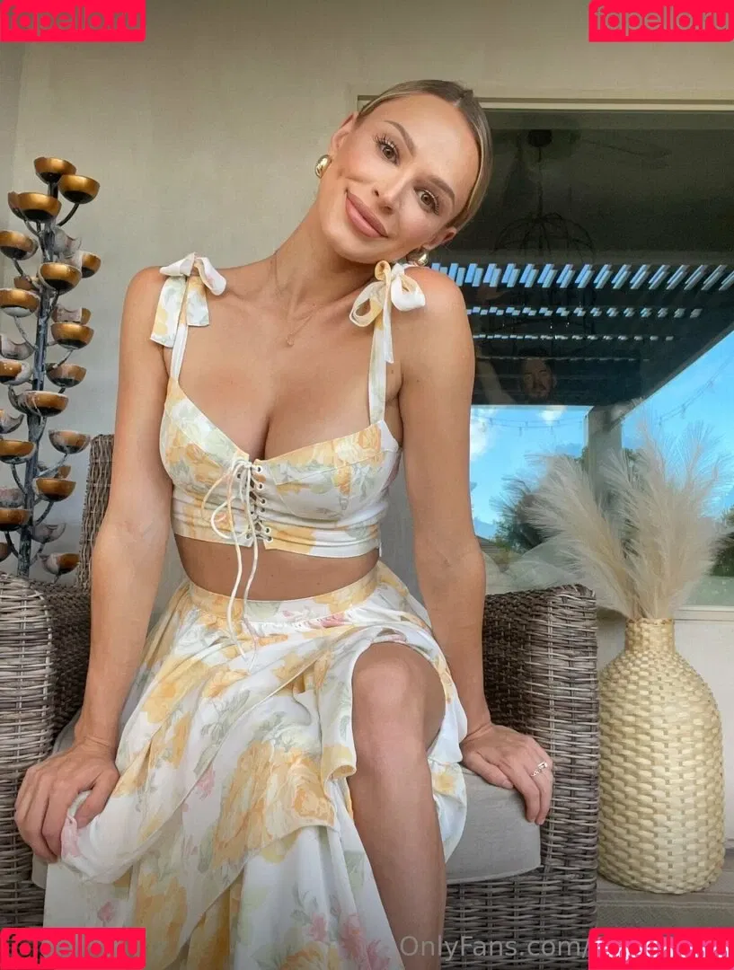 Lexi Belle / OMGitsLexi Onlyfans Photo Gallery 