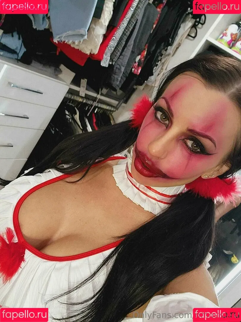 Lexi Belle / OMGitsLexi Onlyfans Photo Gallery 