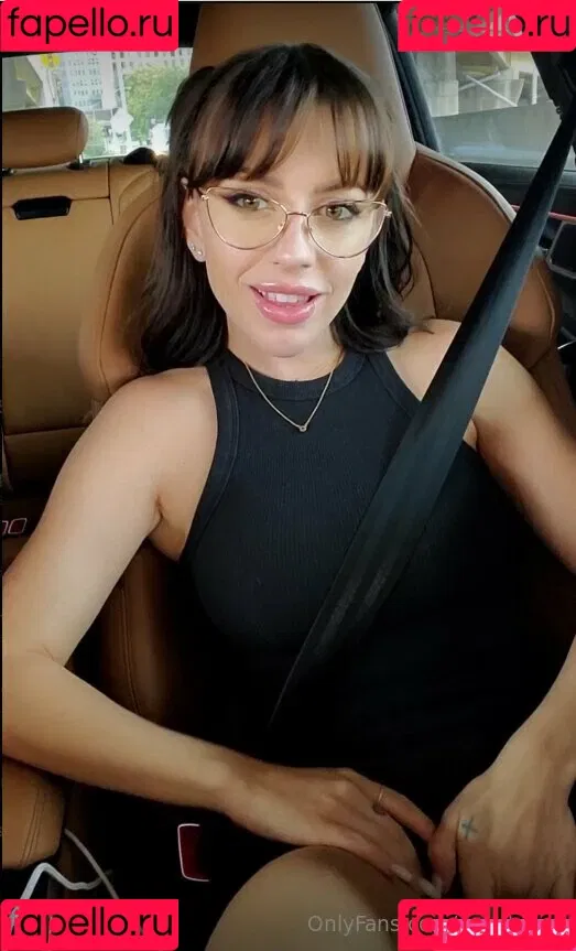 Lexi Belle / OMGitsLexi Onlyfans Photo Gallery 