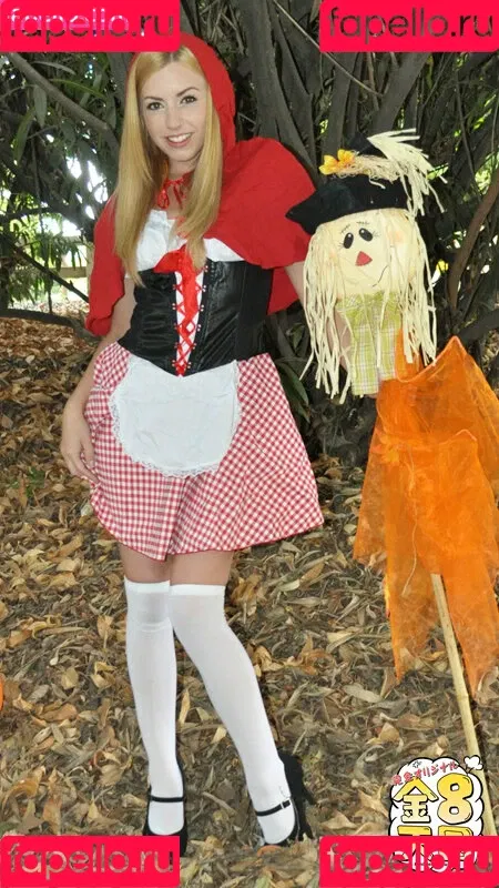 Lexi Belle / OMGitsLexi Onlyfans Photo Gallery 