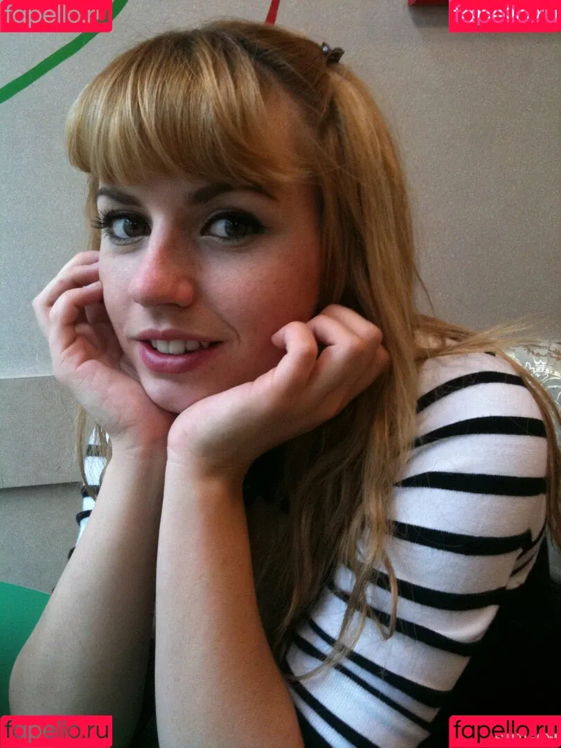 Lexi Belle / OMGitsLexi Onlyfans Photo Gallery 