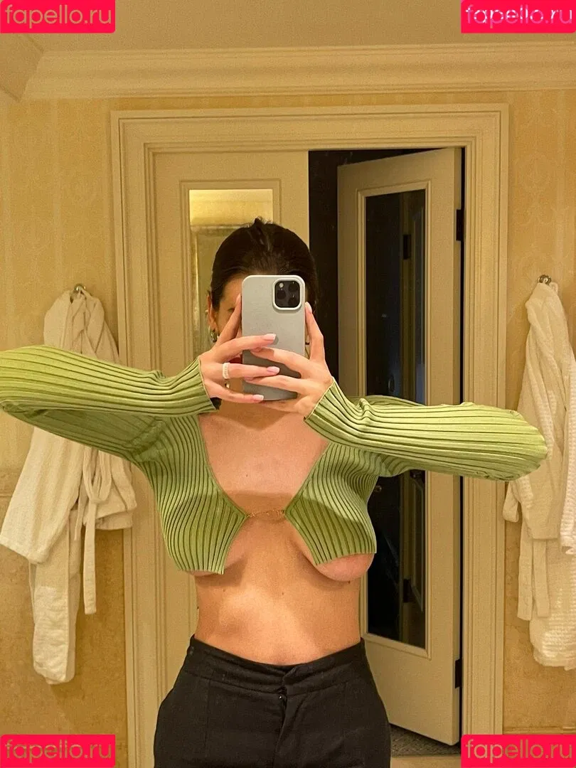 Lina Tsapova / lina_tsapova / lyvlas Onlyfans Photo Gallery 