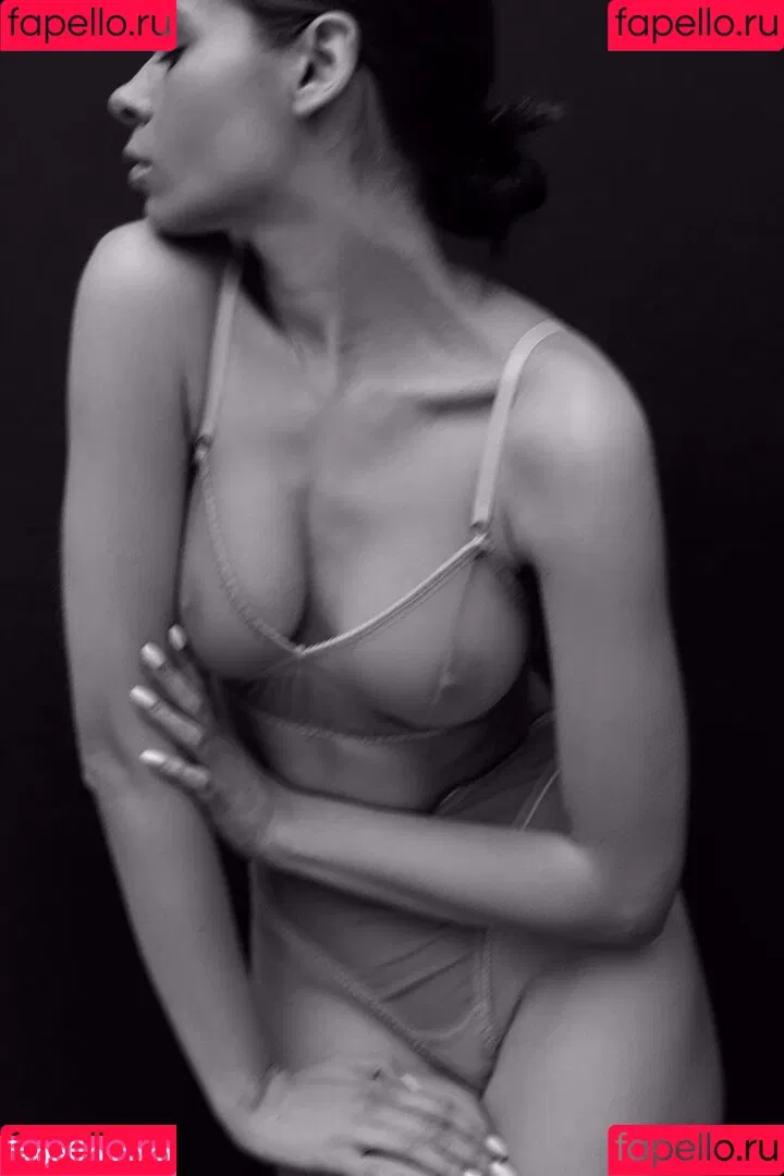 Lina Tsapova / lina_tsapova / lyvlas Onlyfans Photo Gallery 