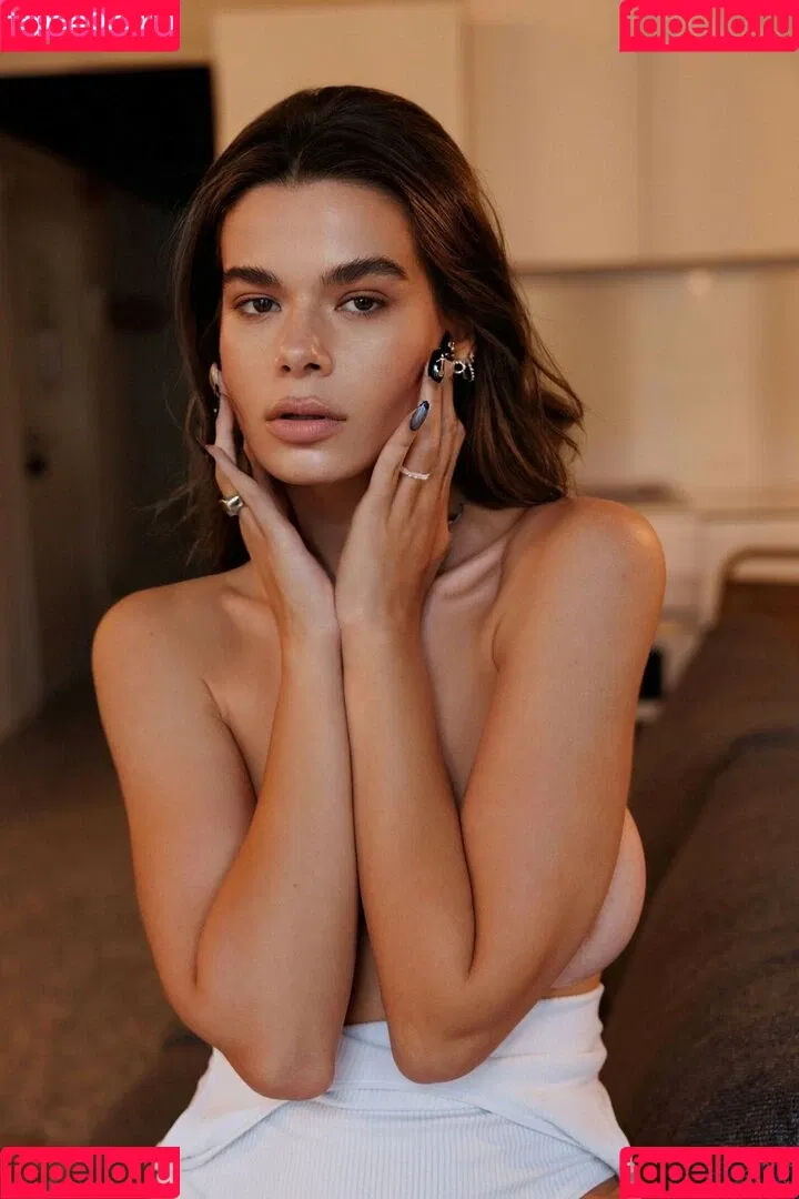 Lina Tsapova / lina_tsapova / lyvlas Onlyfans Photo Gallery 