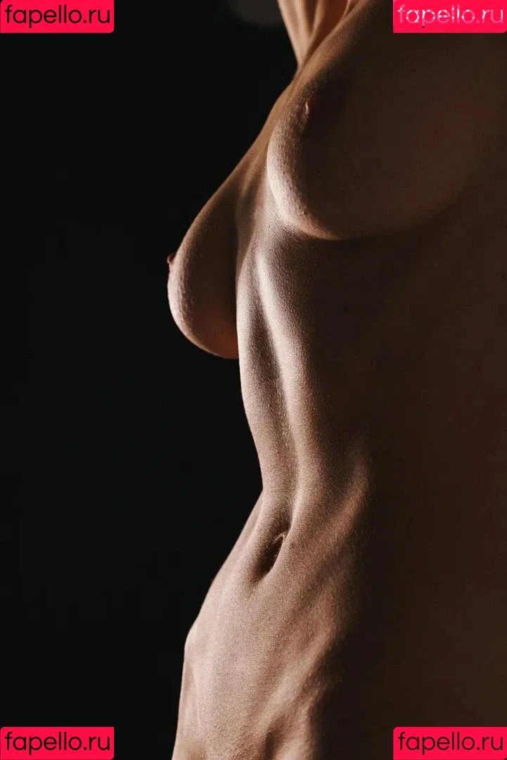 Lina Tsapova / lina_tsapova / lyvlas Onlyfans Photo Gallery 