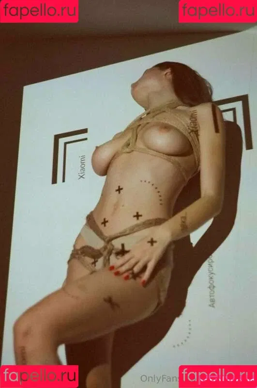 Lina Tsapova / lina_tsapova / lyvlas Onlyfans Photo Gallery 