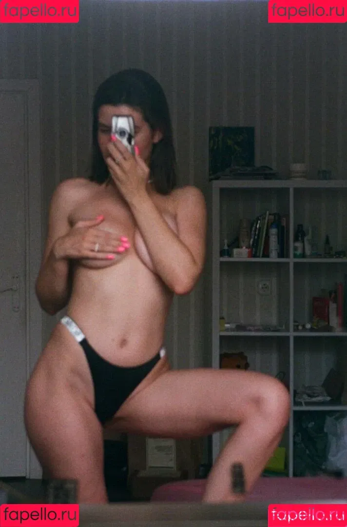 Lina Tsapova / lina_tsapova / lyvlas Onlyfans Photo Gallery 