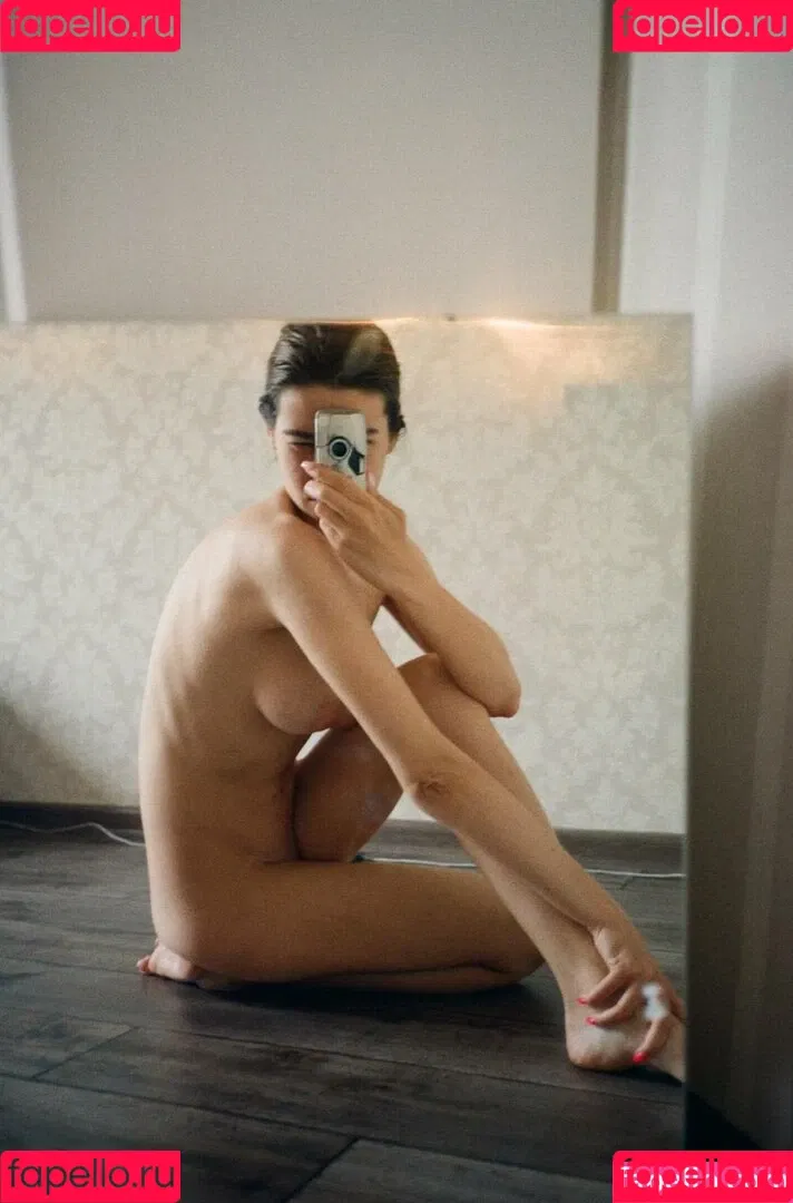 Lina Tsapova / lina_tsapova / lyvlas Onlyfans Photo Gallery 