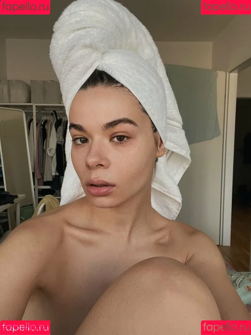 Lina Tsapova / lina_tsapova / lyvlas Onlyfans Photo Gallery 