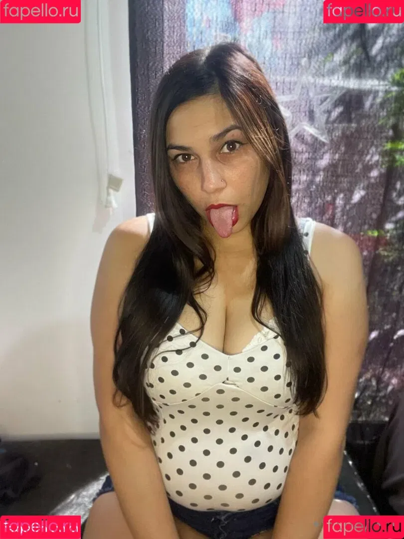 misslucysugar / misssugarrush Onlyfans Photo Gallery 