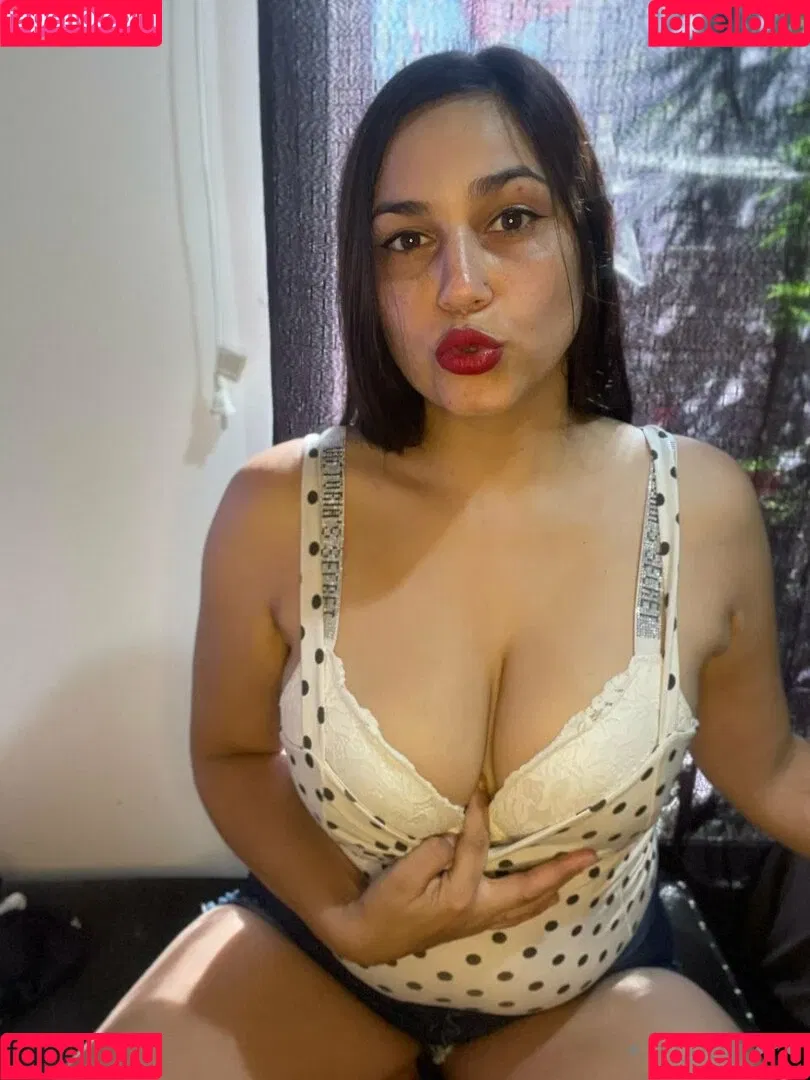 misslucysugar / misssugarrush Onlyfans Photo Gallery 