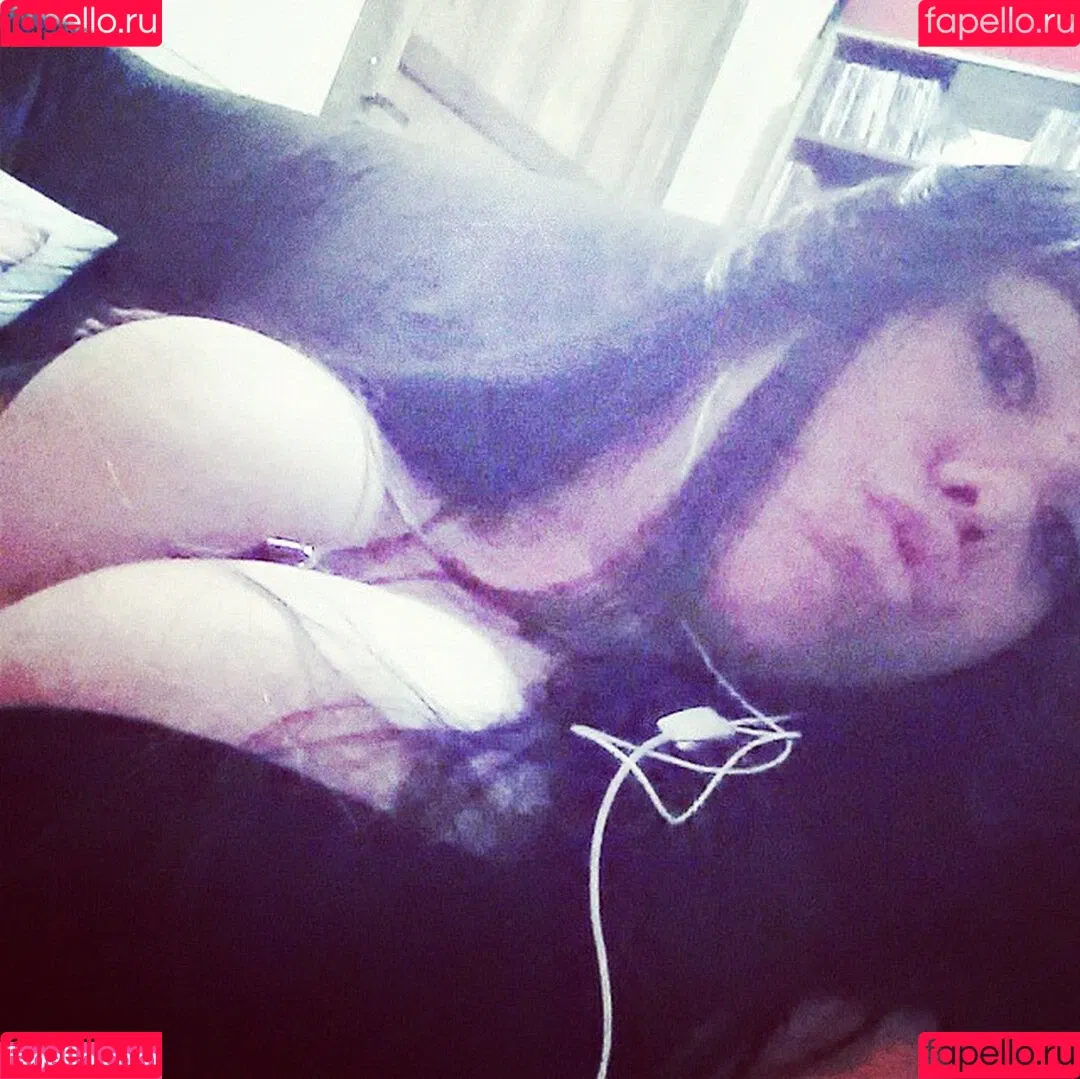 Ana Paula / anapalvesz / anapaulasaenzoficial / anapkerschener / paulagalvan Onlyfans Photo Gallery 