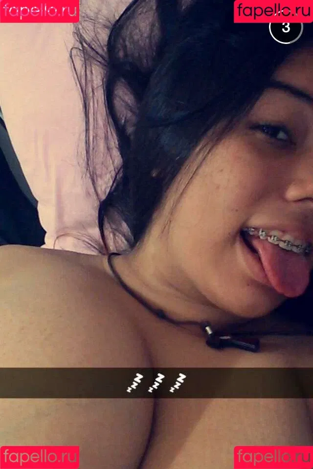 Ana Paula / anapalvesz / anapaulasaenzoficial / anapkerschener / paulagalvan Onlyfans Photo Gallery 