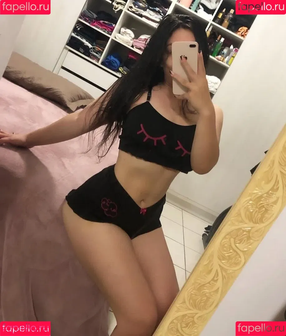 Ana Paula / anapalvesz / anapaulasaenzoficial / anapkerschener / paulagalvan Onlyfans Photo Gallery 