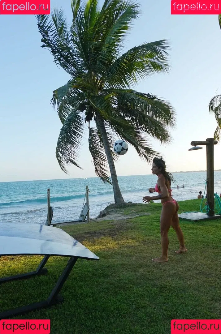 Leticia Bufoni / leticiabufoni Onlyfans Photo Gallery 