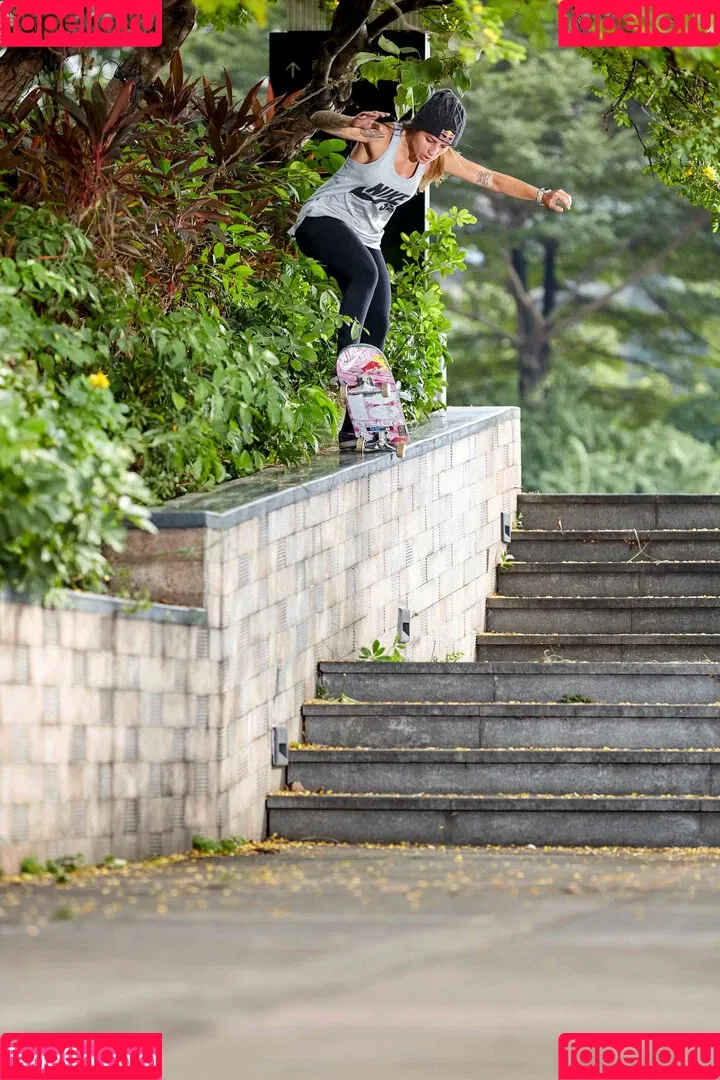 Leticia Bufoni / leticiabufoni Onlyfans Photo Gallery 