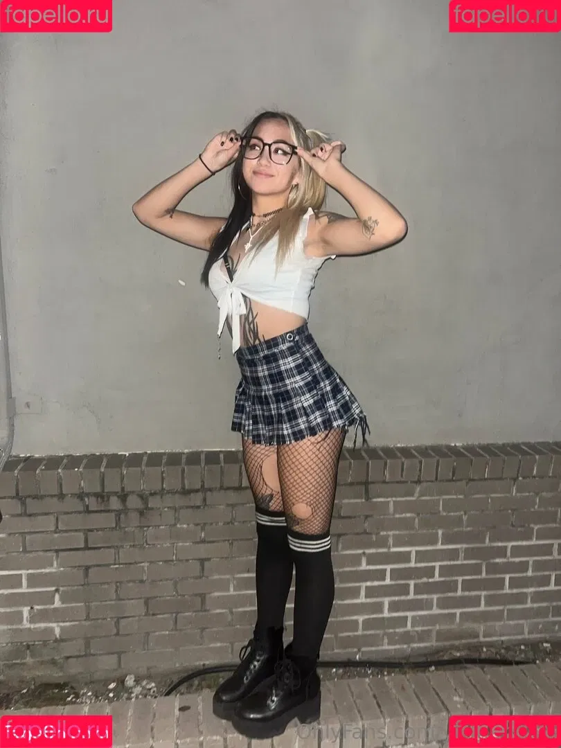 yeshunnixx Onlyfans Photo Gallery 