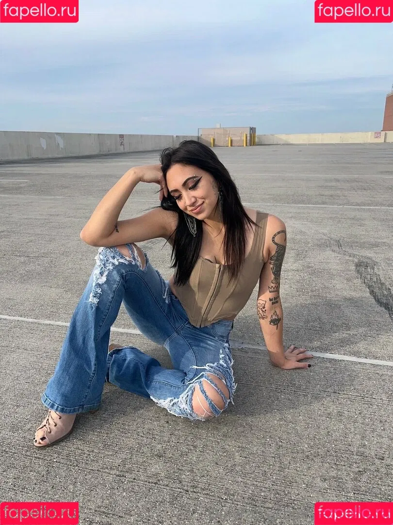 yeshunnixx Onlyfans Photo Gallery 