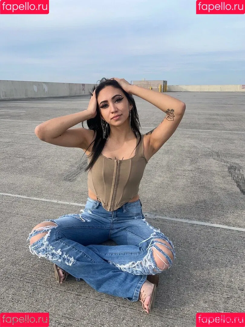 yeshunnixx Onlyfans Photo Gallery 