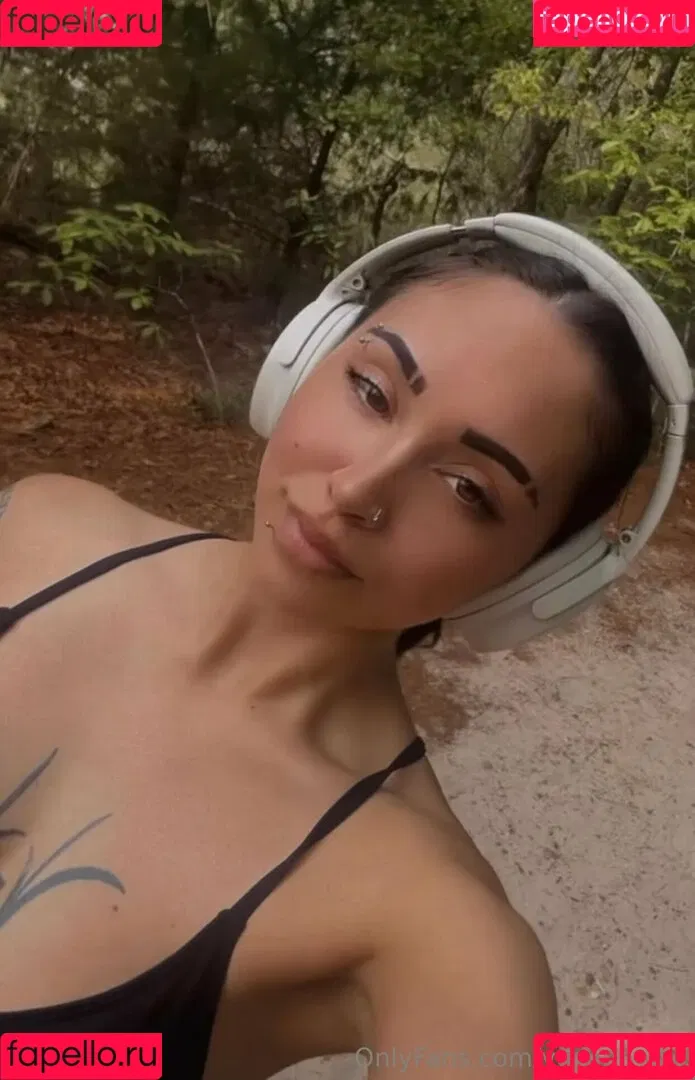 yeshunnixx Onlyfans Photo Gallery 