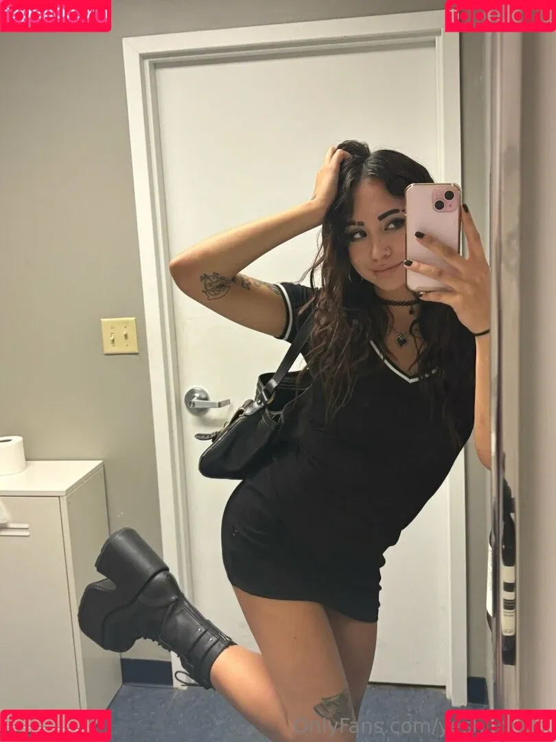 yeshunnixx Onlyfans Photo Gallery 