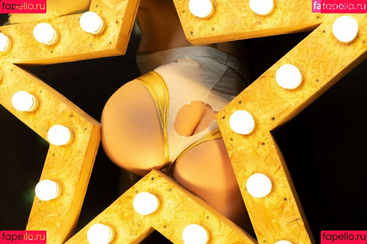 Carry Key / CarryKey_ / carry.key_cosplay / carrykey / carrykey_cosplay Onlyfans Photo Gallery 