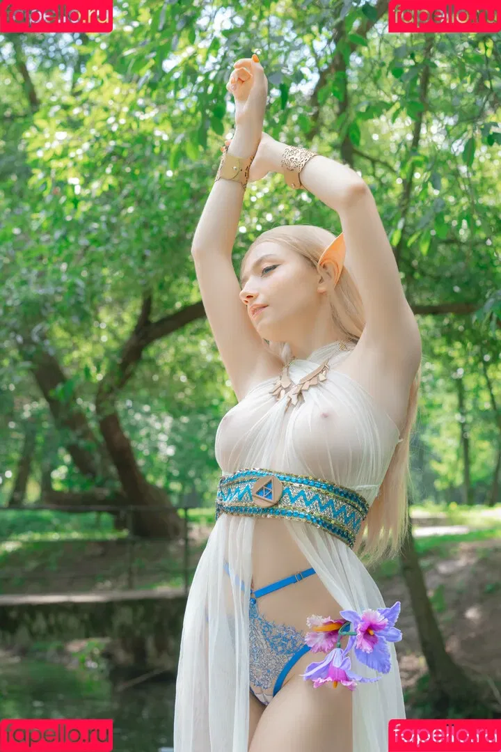 Carry Key / CarryKey_ / carry.key_cosplay / carrykey / carrykey_cosplay Onlyfans Photo Gallery 