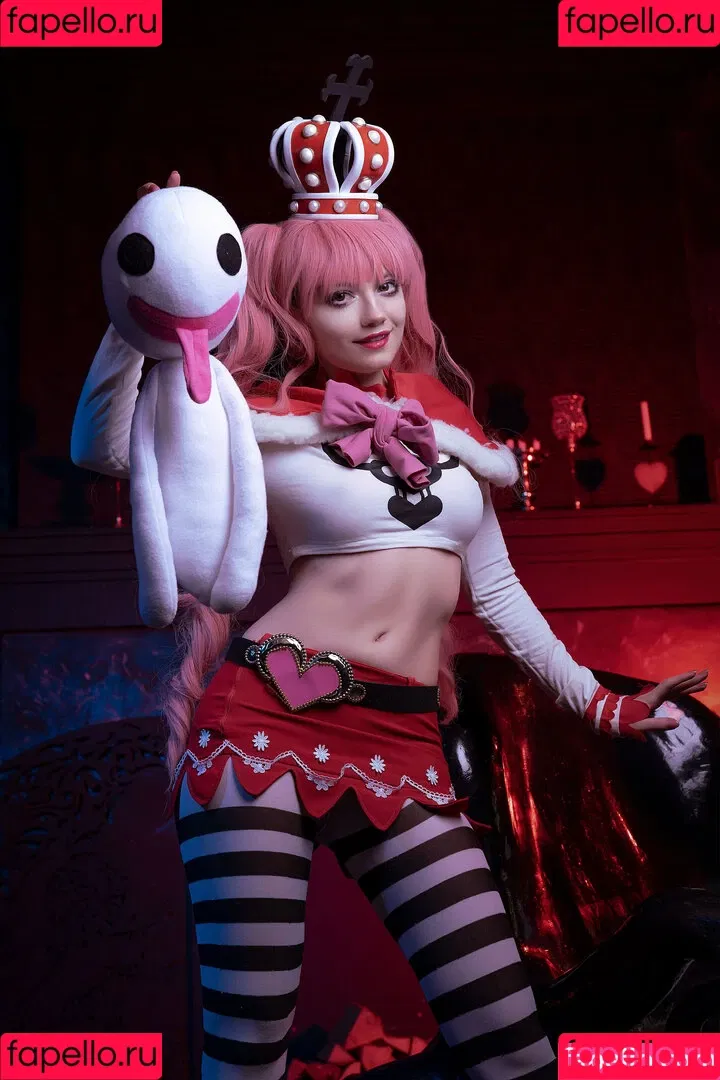 Carry Key / CarryKey_ / carry.key_cosplay / carrykey / carrykey_cosplay Onlyfans Photo Gallery 