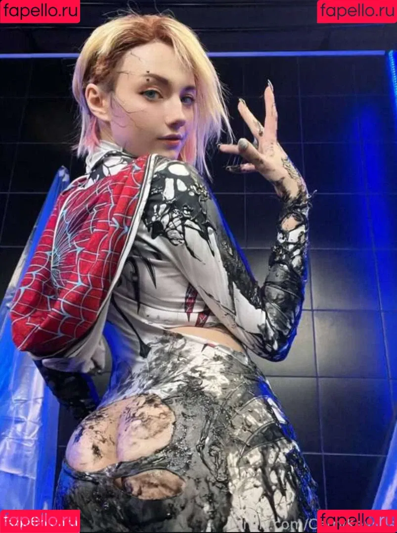 Carry Key / CarryKey_ / carry.key_cosplay / carrykey / carrykey_cosplay Onlyfans Photo Gallery 