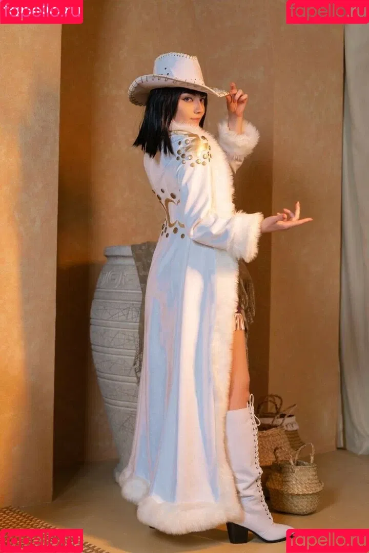 Carry Key / CarryKey_ / carry.key_cosplay / carrykey / carrykey_cosplay Onlyfans Photo Gallery 