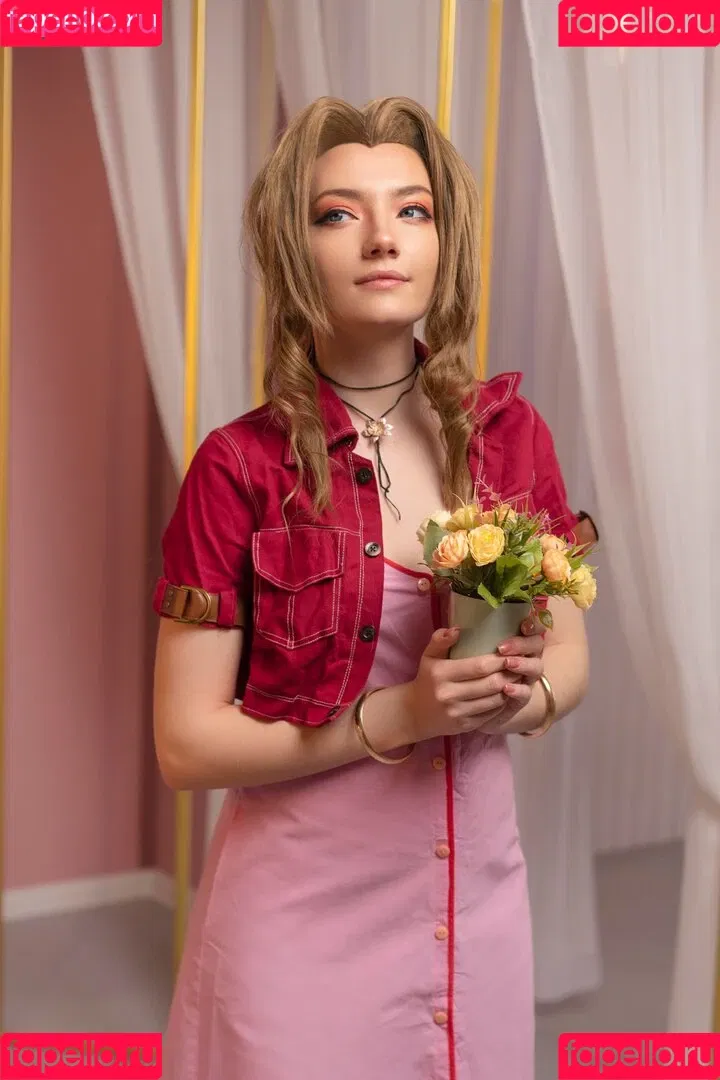 Carry Key / CarryKey_ / carry.key_cosplay / carrykey / carrykey_cosplay Onlyfans Photo Gallery 