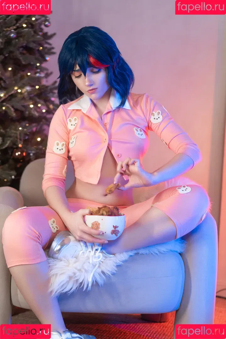 Carry Key / CarryKey_ / carry.key_cosplay / carrykey / carrykey_cosplay Onlyfans Photo Gallery 