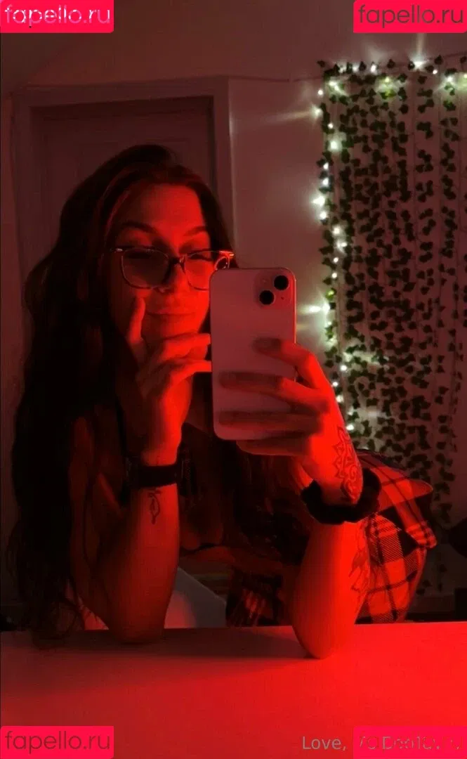 msbootay Onlyfans Photo Gallery 