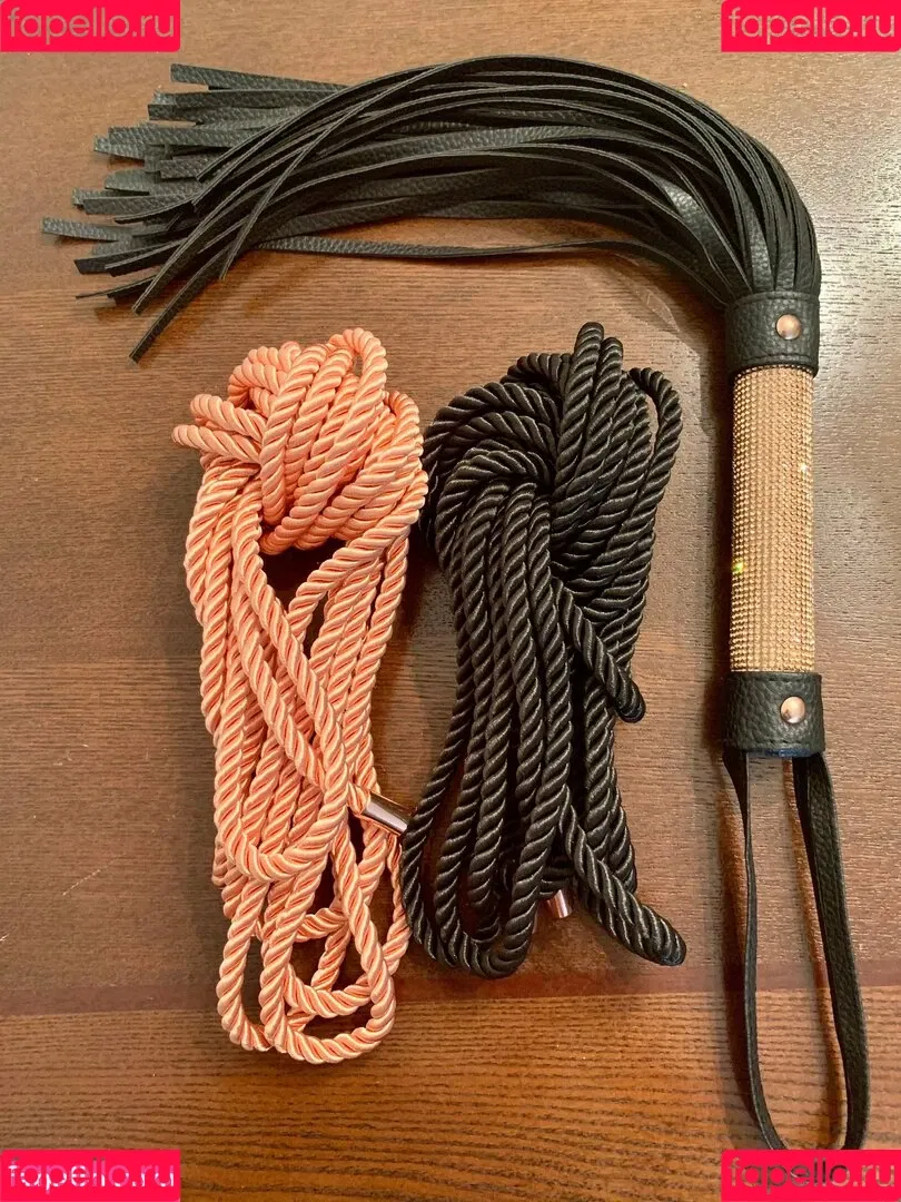 cockhungryvegan / kamandkoko Onlyfans Photo Gallery 