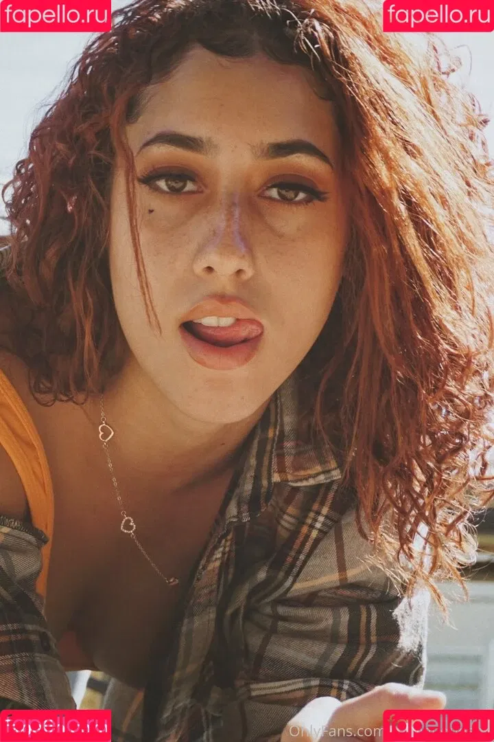 actuallykiraperez / itsmekiraperez Onlyfans Photo Gallery 